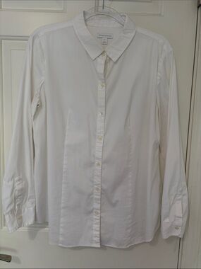 Women’s White Button Down Size 14